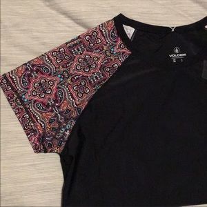 VOLCOM RASHGUARD ✨
